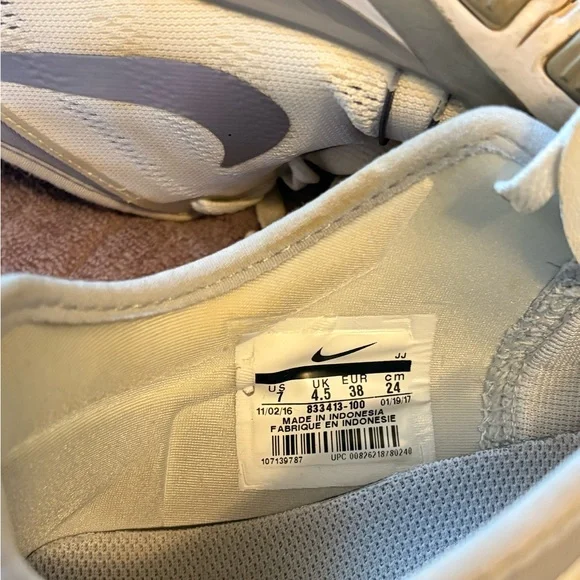 Nike White and Gray Athletic Shoes - Picture 4 of 5